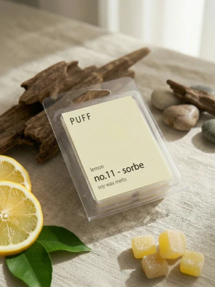 PUFF No.11 Sorbe limon kokulu soya wax melts, taze limon dilimleri ve doğal dekor ile ürün görseli
