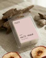 PUFF No.13 Masal elma kokulu soya wax melts, taze elmalar ve doğal dekor ile ürün görseli