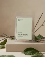 PUFF No.04 Tılsım paçuli kokulu soya wax melts, doğal yapraklar ve dekor ile ürün görseli